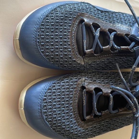 Ecco Womens Biom Fjuel Sneakers Athletic Shoes,Blue,Leather and Mesh,Size 7 - Picture 2 of 9